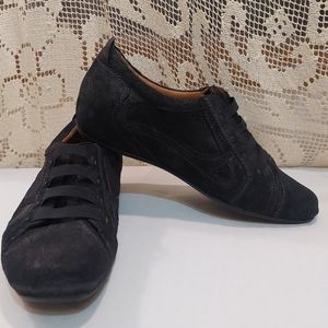 Earthies Black Leather Sneakers